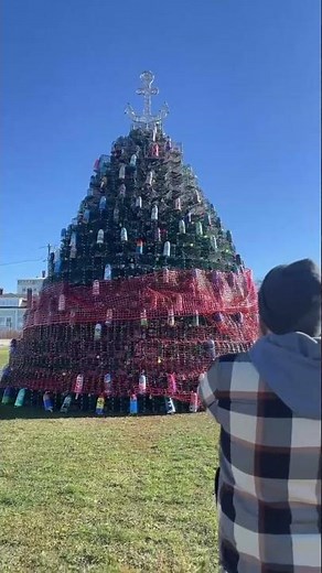 Fifth annual Stonington Lobster Trap Christmas Tree exhibit