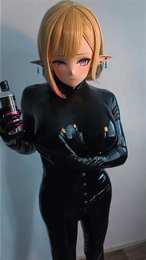 Shiny elf = best elf! #kigurumi #animegao #latex #kigurumimask #latexkigurumi