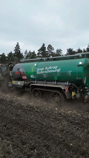 💥Wienhoff Raupenfass mit #hawe Bandlaufwerk für optimale Bodenschonung! #farming #wienhoff #gülle #raupenlaufwerk #bodenschonung #landwirtschaft #freesight | Mar Wienhoff