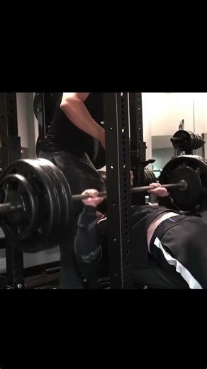 Is this a decent bench for not benching -Code Eric @youngla -#gym #viral