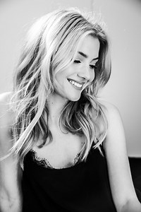 ‘Scream Queens’ Star Skyler Samuels Has a Degree From Stanford and an App Every Fashion Girl Will Love