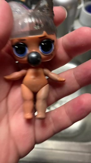 Today I tested out the “lol doll” rumors on whether or not Cold water made these dolls have lingerie and it is definitely true. This is a more appropriate one. #f#factorcapl#loldolli#inappropiatek#kidstoysa#attentionl#loldollsurprisep#parents
