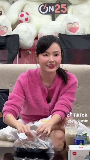 Midu: Sự trở lại của một biểu tượng thời trang