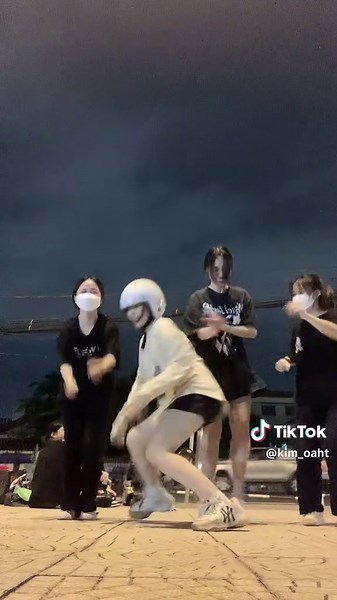 Nhóm nhạc đường phố : 4 con ghệ #dance #viral #xuhuong #dancechallenge