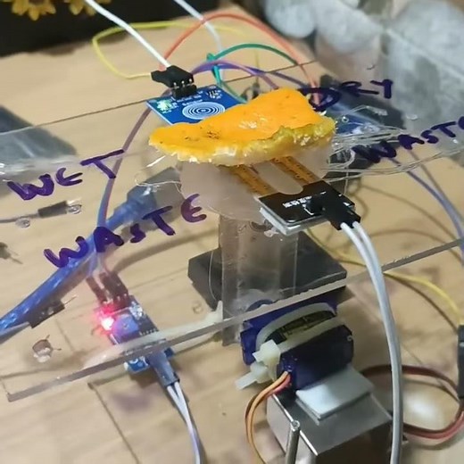 Smart Segregator that seperates Dry and Wet Waste