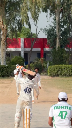 Slow ball goes for 6️⃣ #cricket #hardballmatch #hardballbatting #sixhitting