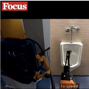 1.1M views · 589 reactions | Questo robot sanifica, igienizza e asciuga bagni di uffici, di centri commerciali ecc. Rispetto agli addetti tradizionali, lo fa (promette) con più efficacia e dimezzando i costi. Che ne pensate voi? | Focus | Facebook