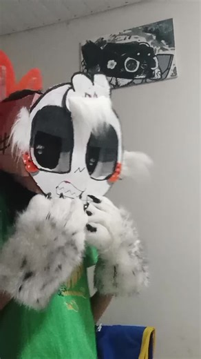 Shrimpo Mask & Dandy's World Cosplay