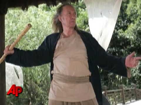 Celebrities Mourn Carradine's Death at Funeral