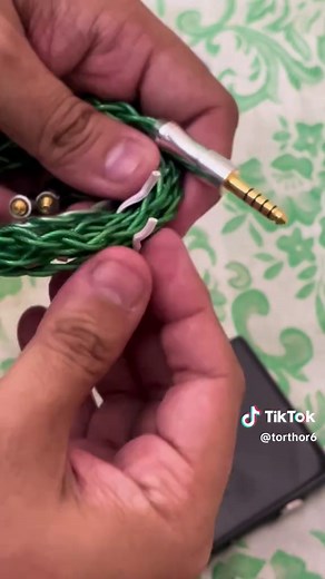Unboxing Shure SE846 IEM's New Wire