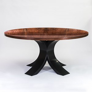 Joining bent legs to form a pedestal?