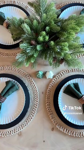 Sunday clean & reset 🧼 🎄🎅#sundayreset #sundayresetroutine #sundayresetroutine #reset #resetroutine #resetwithme #cleaningmotivation #cleantok