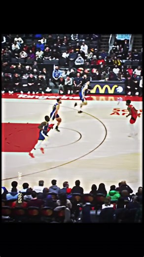 Stephen Curry's Unbelievable Moves in NBA Finals