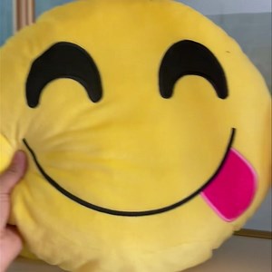 1.3K views | Хөөрхөн дэрнүүд төрлөө нэмсэн шүү. ✅10.0₮ Манай хаяг Зүүн 4замын уулзвар дээр НОМИН хайпермаркет 4 давхарт 408а тоот 88071833 \ирэхээсээ өмнө залгаарай\ | Ганган Online Shop | Facebook