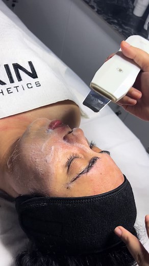 Gentle Ultrasonic Therapy for Deep Skin Cleansing & Refreshment