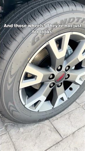 You won't believe the features on this new Toyota 4Runner TRD Sport... 🚙 👀 #shorts