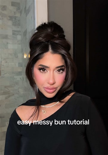 Easy Messy Bun Tutorial for Effortless Style