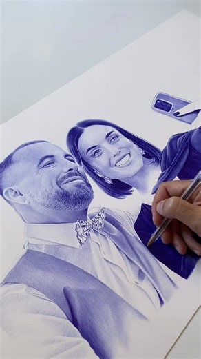 C H E M A _ M O R A on Instagram: "Dibujo a bolígrafo de @lorenabonham y @davidg.lopez . Gracias @jvirtual por confiar en mi para este regalo tan especial. Hay encargos con un gran peso emocional como este, de momentos especiales que son para toda la vida. Enhorabuena…, espero que os guste… Ilustraciones personalizadas para hacer un regalo molón o tener un recuerdo bonito en tu pared. @#arte #dibujos #artistsoninstagram #artwork #artlovers sketch instaart retrato portraitart portraitdrawing real