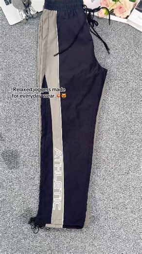 Relaxed joggers made for everyday wear.💥😻#mens #tiktokshop #joggers #letter #colorblock #drawstring #sweatpants #longpants #springfashion #streewearstyle #outfits #tiktokshopcreatorpicks #ootd #dailywear #men #sportstiktok #clothes #mensclothes #comfyclothes #print #quickdry #sports #sportstiktok #sportpants