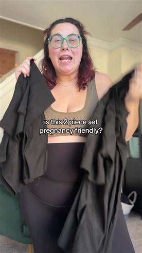 Pregnancy-Friendly Two Piece Set: Comfort and Style