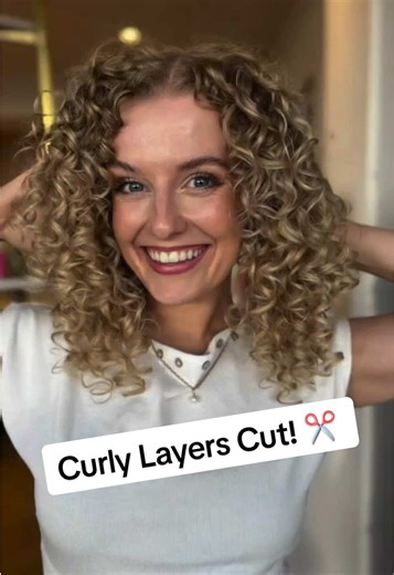 Curly Layers Cut: How to Add Lift to Curls Safely
