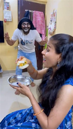 Bhoot Se Vada Pav Bachanya💀😂 #comedy #funny
