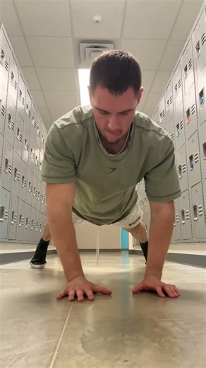 Exercise of the night! #fypシ @gymshark @nike @louiestuxshop @dillonlatham @WillTennyson