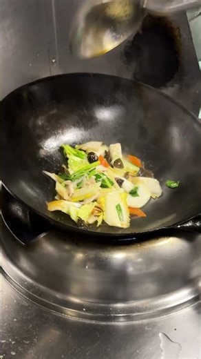【オーダークイズ】Q：北海道とくに小樽では「中華料理といえばこれ！」と言われるほどソウルフードとして定着している中華料理とは？👆
