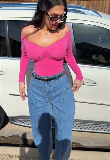 The most snatching flattering long sleeve bodysuits no need for a bra #Bodysuit #LongSleeve #ShapePoorBodysuit #OutfitIdea #tiktokshopcreatorpicks