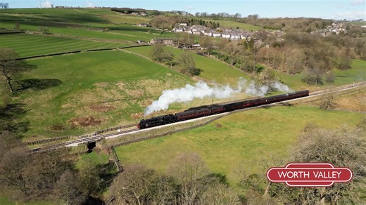 16K views · 411 reactions |  Steaming through Sunday  75078 British Railways Standard 4 steaming across the Bronte Countryside after departing Haworth Station, shortly before arriving at the end of the line and Oxenhope Station.  Steaming Around Yorkshire #kwvr // kwvr.co.uk | The Keighley and Worth Valley Railway | Facebook