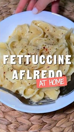How to Make the Creamiest Fettuccini Alfredo!