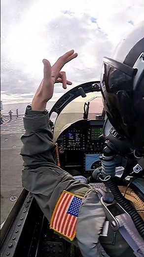 💥 INSANE Cockpit View! Fighter Jet Catapult Launch from Aircraft Carrier 🚀🌊 #militarystrategy#f22