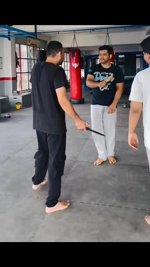 81 reactions · 20 shares | Filipino Martial Arts knife training #reels #viral #trending #instagood #instagram #martialarts #selfdefense #pekititirsiakali #FMA #arnis #eskrima | Tuhon Jeetender | Facebook