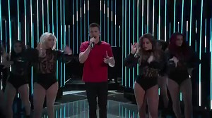 【the Voice】断眉小哥Charlie Puth 2017 the Voice 现场演唱 Attention