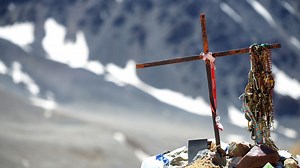 Paso a paso: cómo es la excursión al avión de los uruguayos