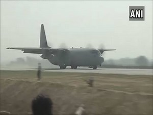 20 aircraft of Indian Air Force, including AN32, Mirage2000 & Sukhoi30 to touchdown on the Lucknow-Agra Expressway today. Congratulation! Indian Air Force Read here - https://goo.gl/dYKFnZ | Indian Special Forces