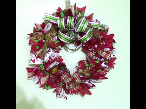 A ribbon wreath for Christmas: A Dollar Tree DIY