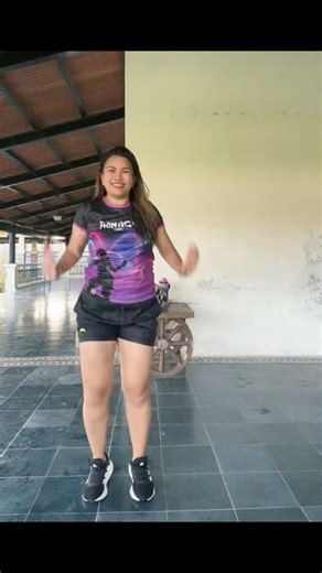 Quicktok after Zumba💃😁Pawis na pawis yan sha😅💃kala mo may pa-shower sa park after zumba😅 | Joanna Marie
