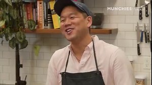 Takahiro Sakaeda of Nami Nori in NYC demonstrates how to make tempura, a beloved Japanese dish by way of Portugal. Check out the recipe here: https://www.vice.com/en/article/4ay9xn/easy-tempura-recipe | How-To