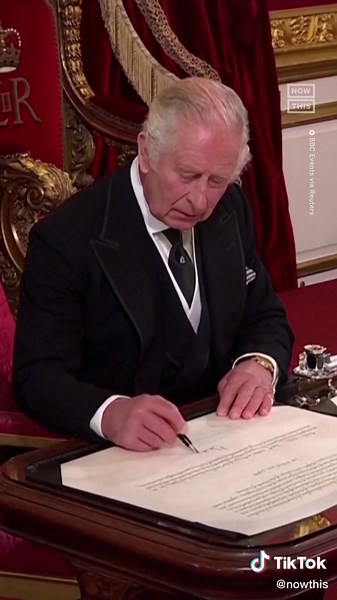 Back on September 10, while King Charles III was signing important documents solidifying himself as Britain’s new monarch, a pesky set of pens appeared to get in his way, prompting him to call for their immediate removal. #kingcharles #kingcharlesiii #royalfamily #unitedkingdom #pen
