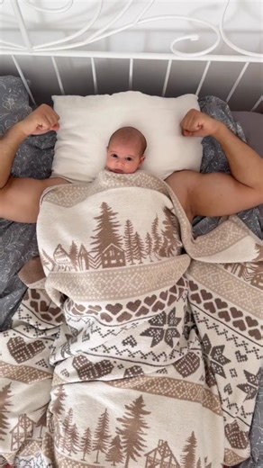 751K views · 4.2K reactions | Wrapped in dad’s love and strength 殺 (Watch till the end, you’ll love it!)  | Just baby | Facebook