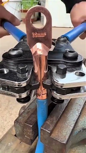 how to install battery cable lugs