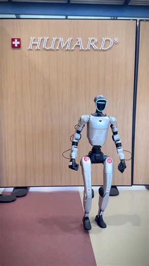 Chez HUMARD, nous croyons à la force des collaborations qui font avancer la robotique et l’innovation. 🤖 Nous sommes fiers d’être partenaires de l’ ETH Zürich , la plus grande association étudiante de robotique en Europe.Dans le cadre de leur nouveau projet, nous avons le plaisir de contribuer au développement de ce robot aux côtés de leurs équipes.Soutenir la prochaine génération d’ingénieurs et participer à des projets ambitieux fait partie de notre engagement pour faire progresser les techno