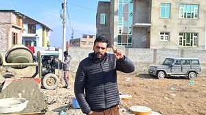 31K views · 390 reactions | Plot For Sale location Natipora Zafar Colony Lane 5 Oppsite Cricket Ground ||Land 10 malra milkiyat||Owner Contact☎️7889626283 Ehsaan Reacts #plot #plotsforsale #propertyforsale | Ehsaan Reacts | Facebook