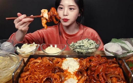 【Boki 中字】史无前例的Q弹筋道! 加辣版本炒八爪鱼吃播！-BOKI小姐姐-BOKI小姐姐-哔哩哔哩视频