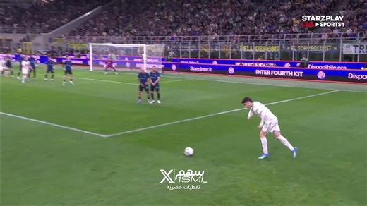 What kind of save is this. How do you even change your hands mid hair. 😭😭