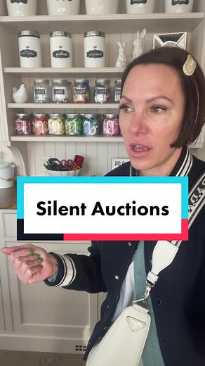 Creative Gift Card Display Ideas for Silent Auctions