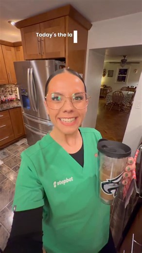 Jenna Elizabeth on Instagram: "1. i have worn my @ouraring and @apple watch together before, and the discrepancy in steps wasn’t this much. i do wonder if washing my hands so much today had anything to do with it! some trapped moisture under the ring’s sensor could disrupt the connection. of course i do my best to dry it when washing my hands, but when you’re busy you can only do so much. 2. i’m sure i missed out of some steps when pushing my patient’s wheelchair/carrying them—that’s the same as