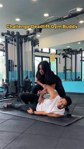 FIT HUB Indonesia on Instagram: "MinHub tantang kamu Cobain Deadlift Challenge bareng Gym buddy/Pasangan 🥰🤣 Post versimu & tag @fithub_id , yang berhasil nanti MinHub repost di story deh 😏 Selamat mencoba 😁 #GetFitWithUs #DeadliftChallengeFH"