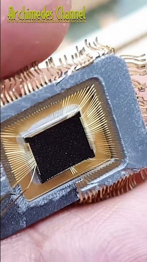 What's inside the microprocessor chips #shorts #microprocessor